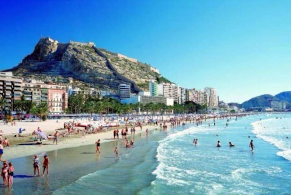 La Casita Azul Apartment Аликанте Екстериор снимка